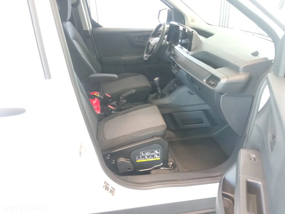 Ford Transit - 13