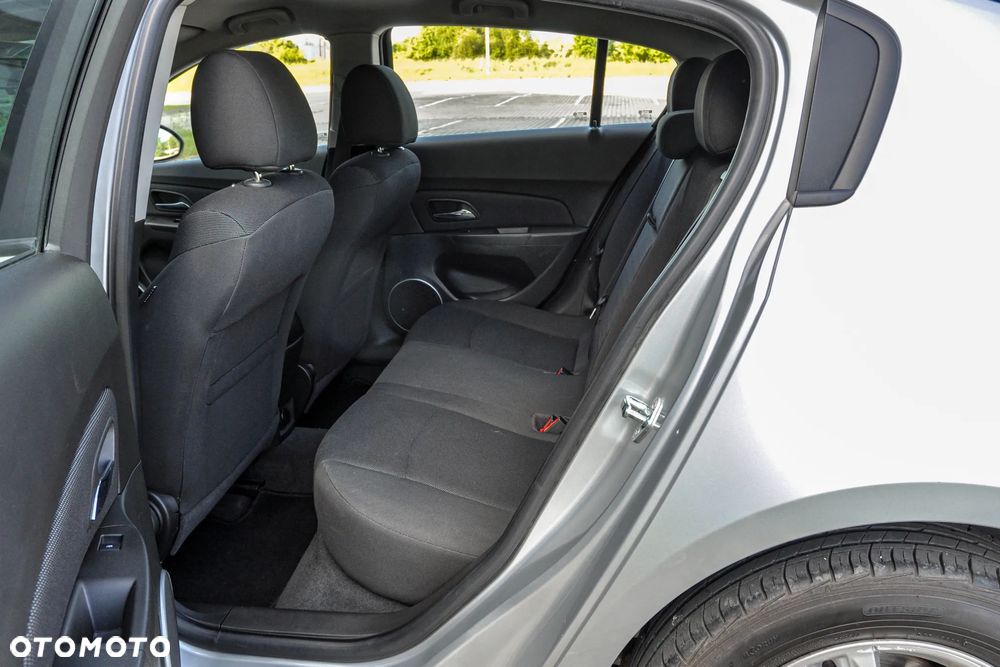 Chevrolet Cruze - 8