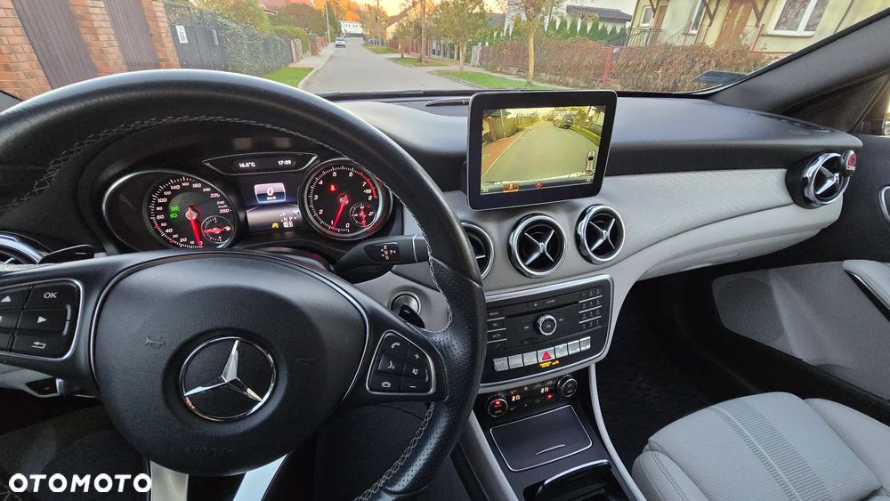 Mercedes-Benz GLA 200 7G-DCT AMG Line - 4