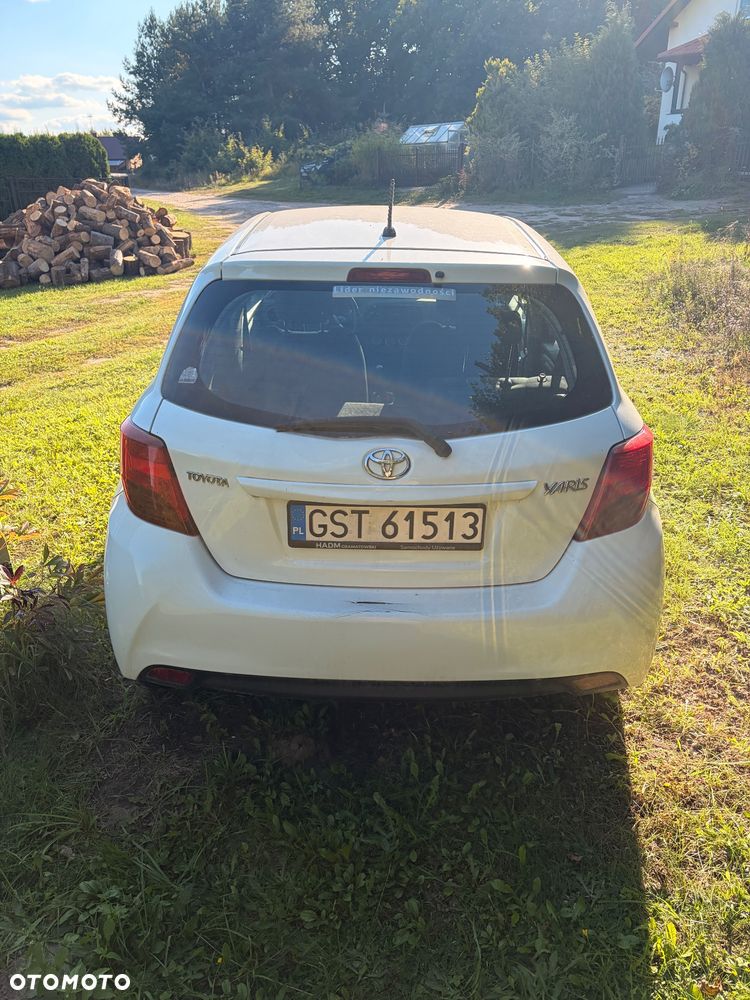 Toyota Yaris 1.0 Active EU6 - 3