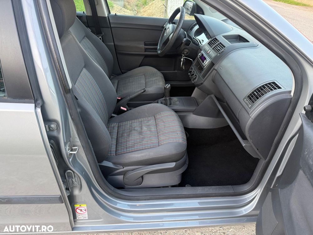Volkswagen Polo 1.2 Attractive - 7