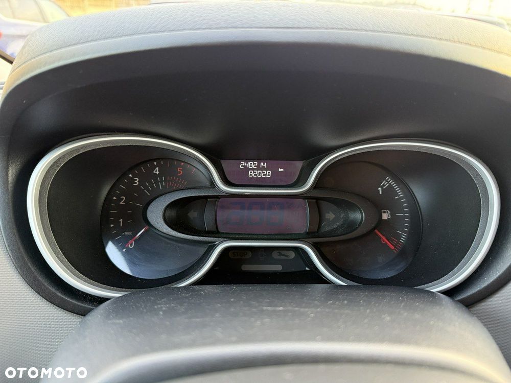 Renault Trafic - 25