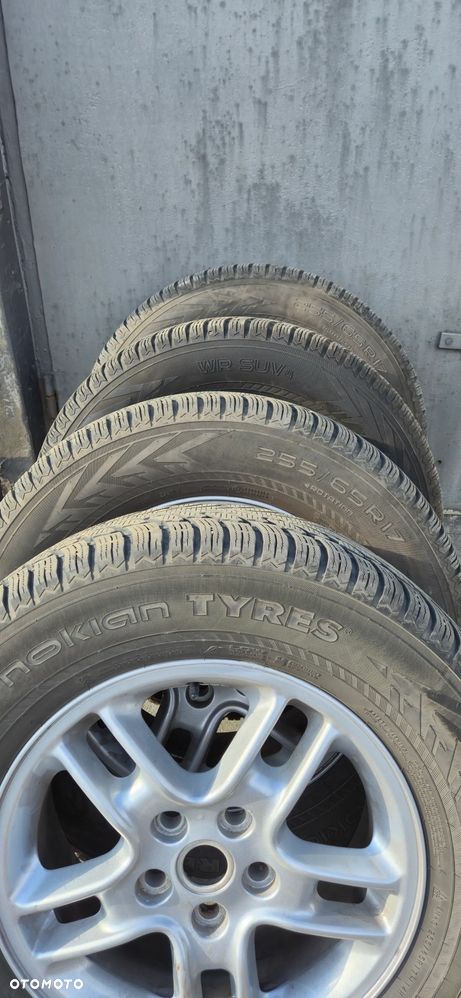 Zimowe Nokian WR SUV 4 255/65 R17 felgi Land Rover Discovery 3 - 9