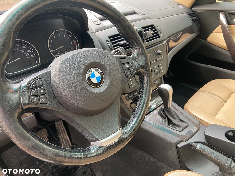 BMW X3 3.0si - 18