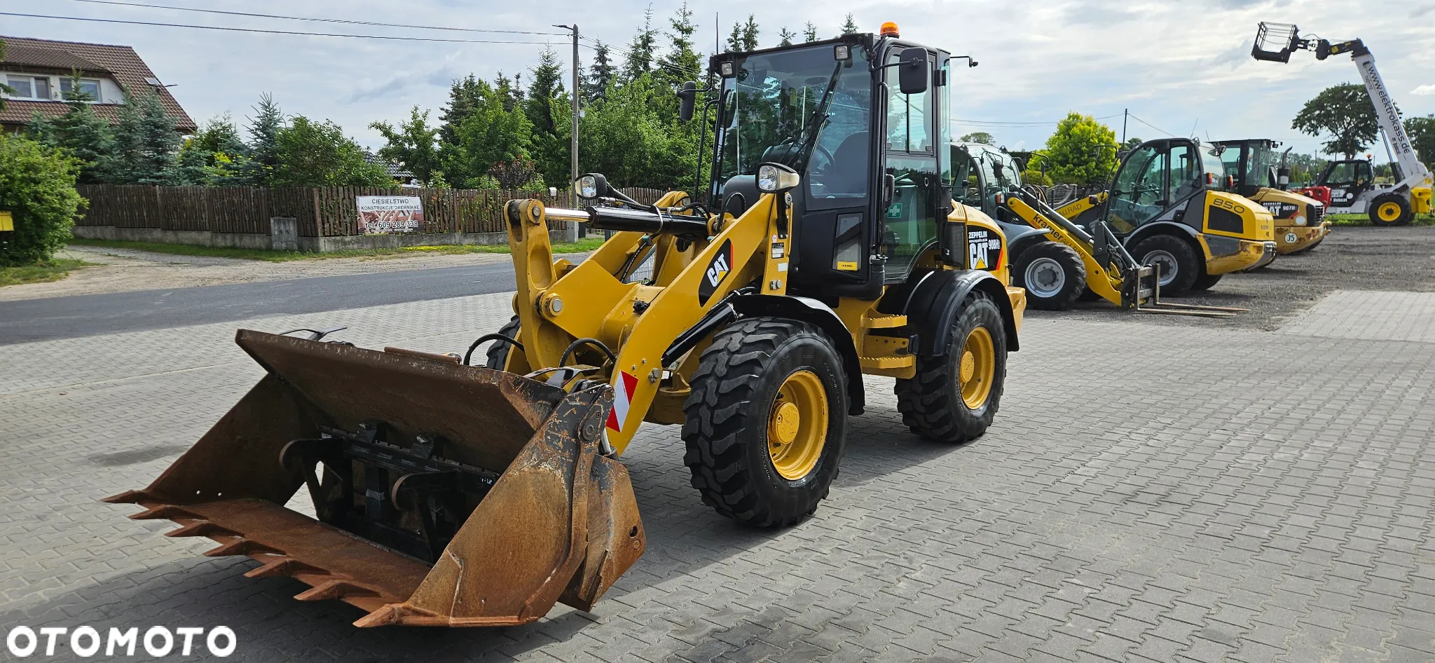Caterpillar 908H2 z 2013 rok tylko 4700 mtg! z Niemiec - 2