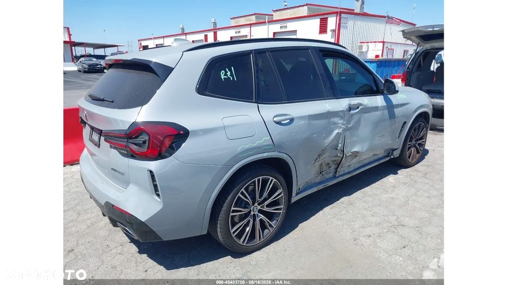 BMW X3 xDrive30i M Sport Edition - 4