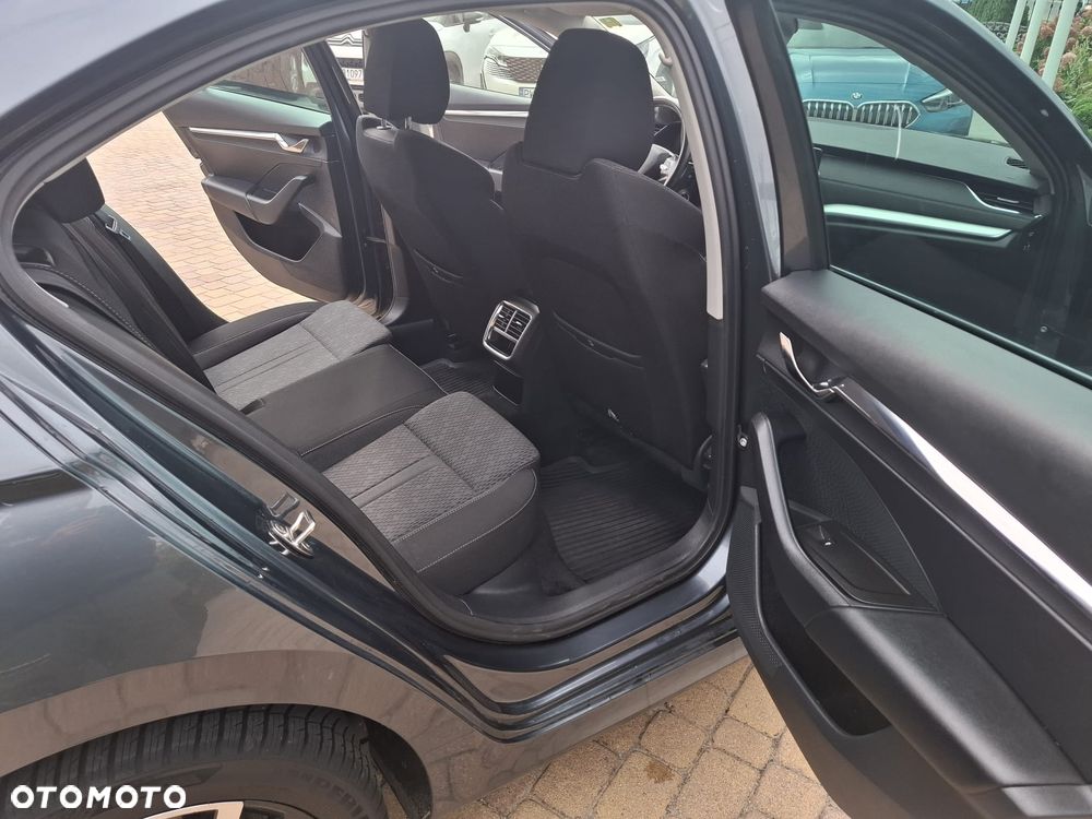 Skoda Octavia 2.0 TDI SCR Style DSG - 19
