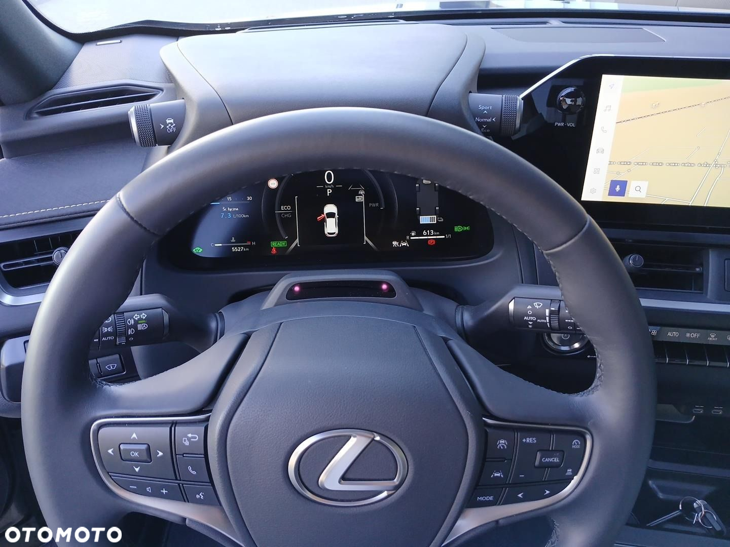 Lexus UX - 16