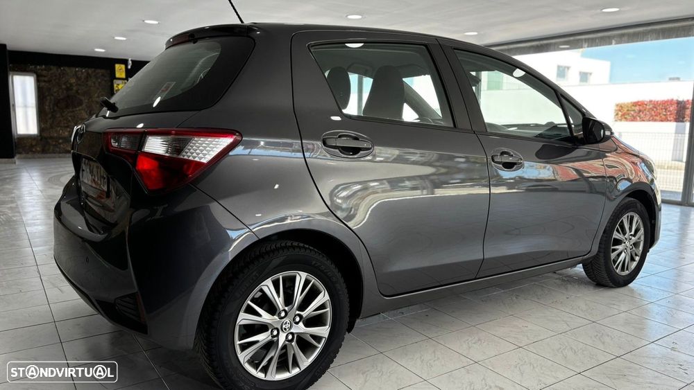 Toyota Yaris 1.0 VVT-i - 15
