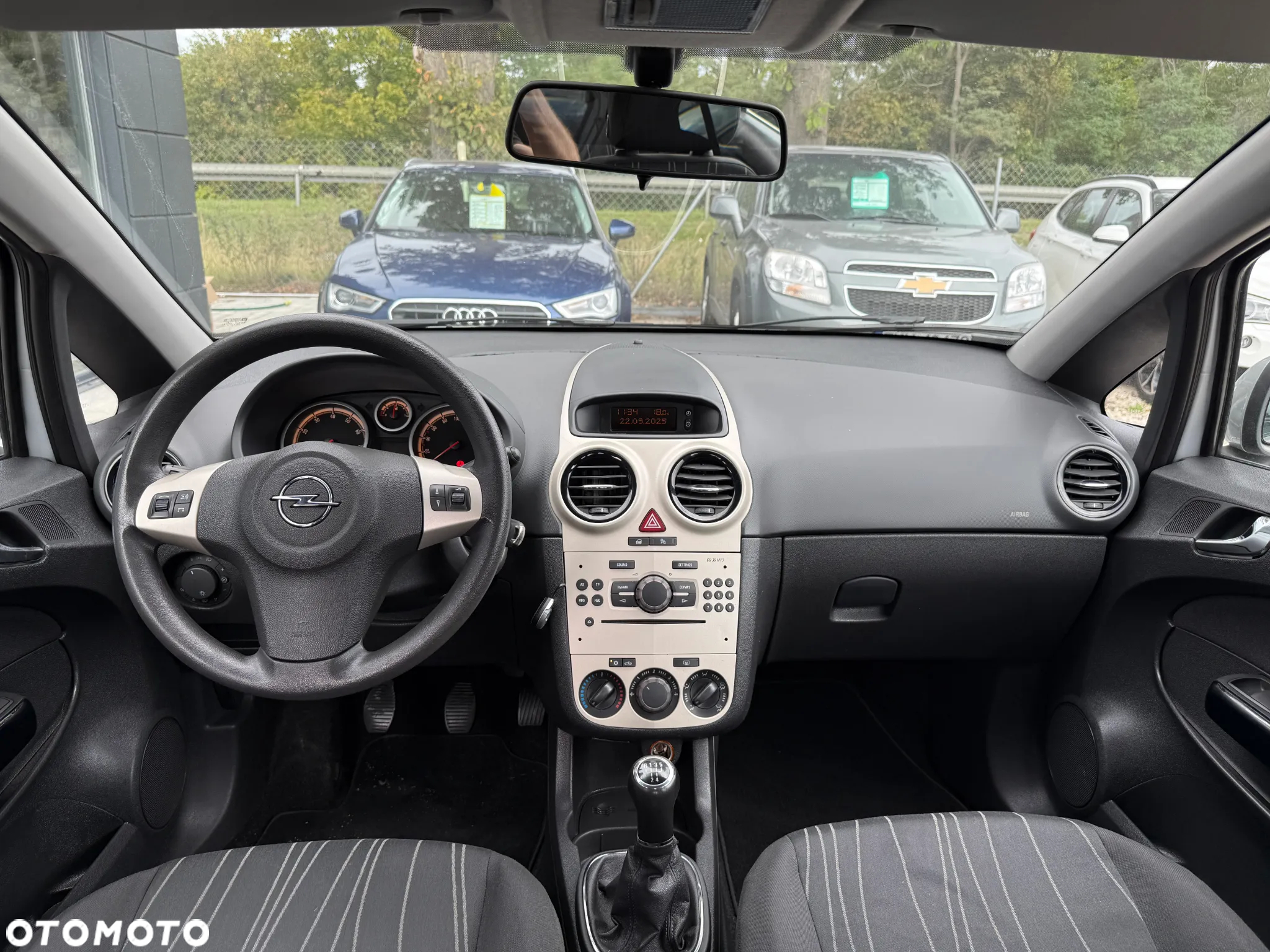 Opel Corsa 1.4 16V Cosmo - 7