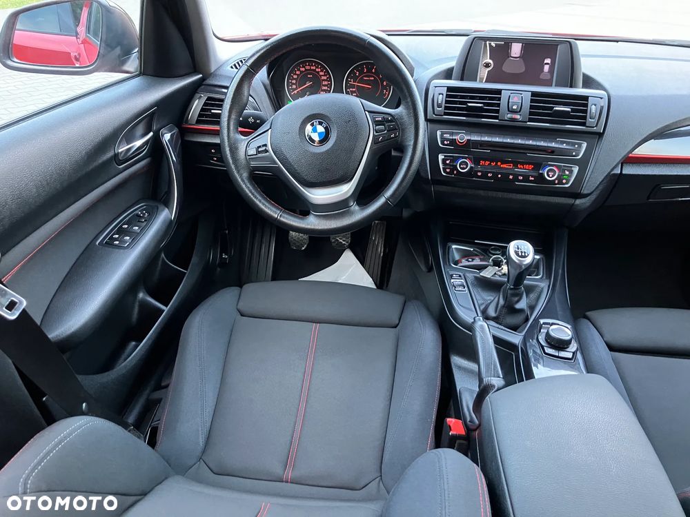 BMW Seria 1 120i Edition Lifestyle - 32
