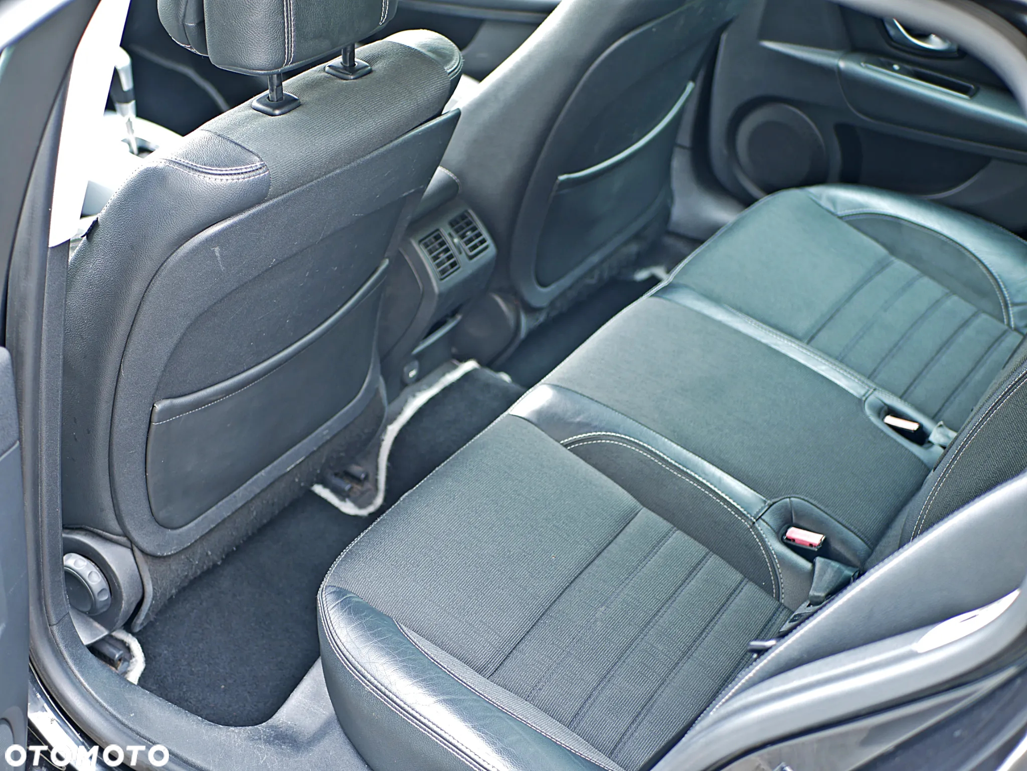 Renault Laguna Grandtour 2.0 dCi FAP Dynamique - 30