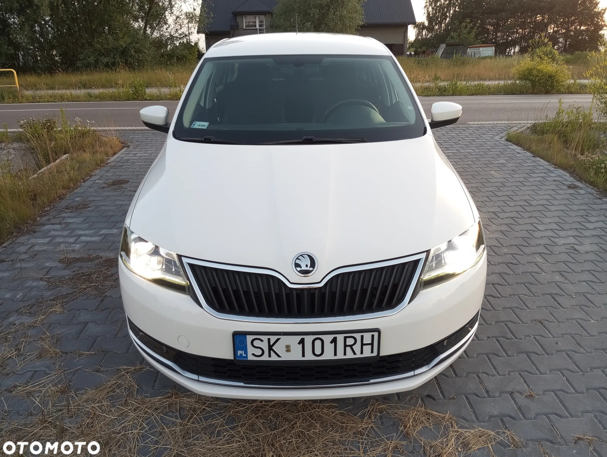 Skoda RAPID 1.0 TSI Style - 10