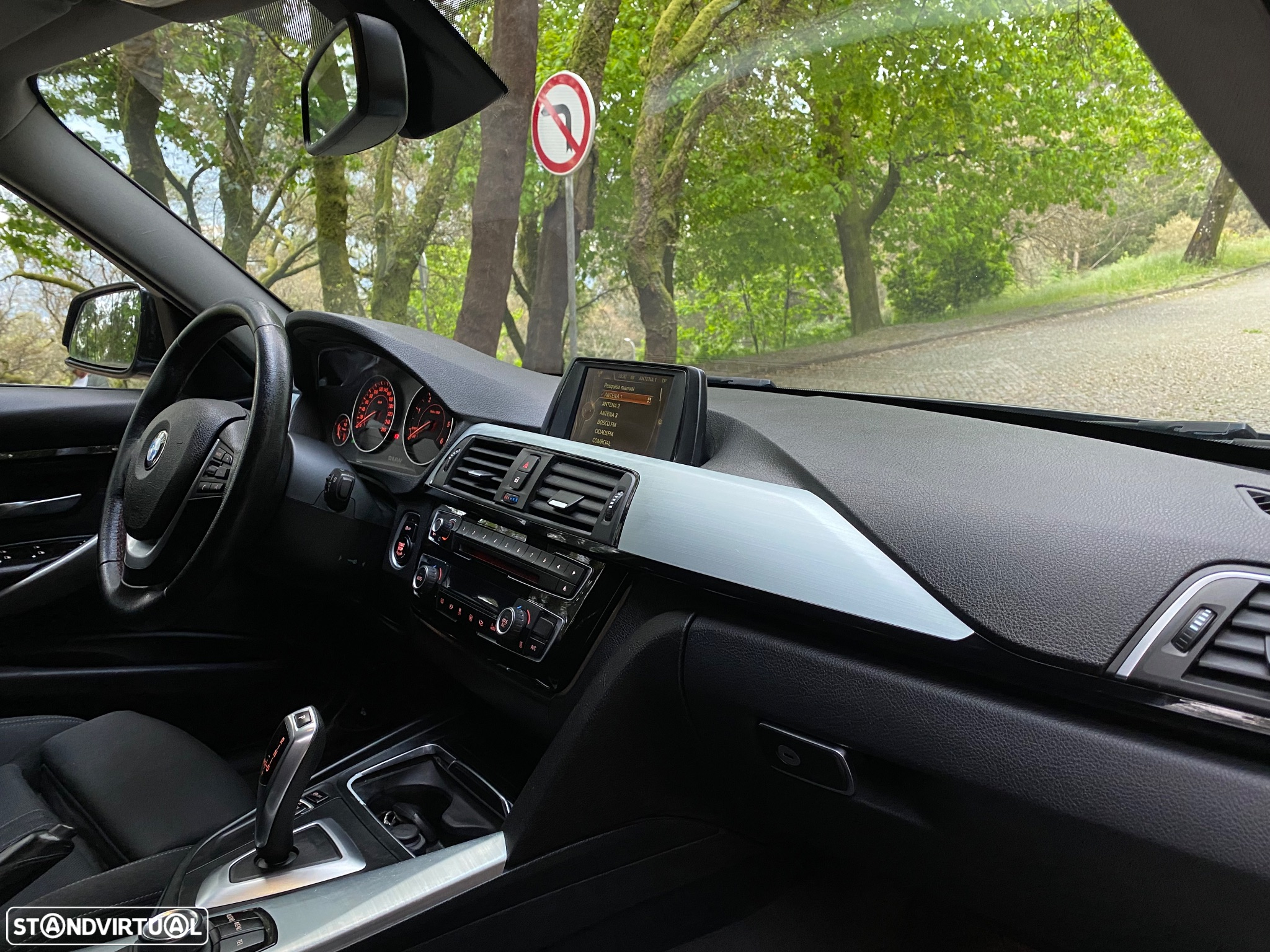 BMW 318 d Touring Pack M Auto - 14