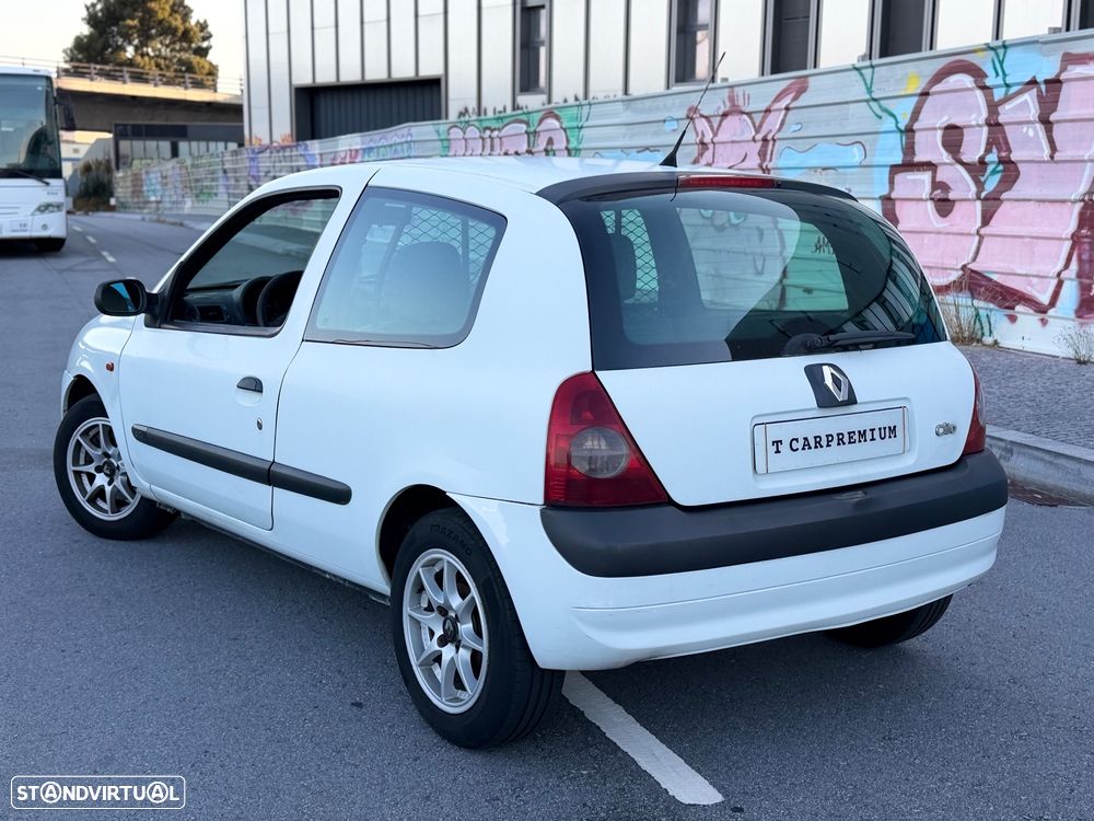 Renault Clio 1.5 DCI - 5