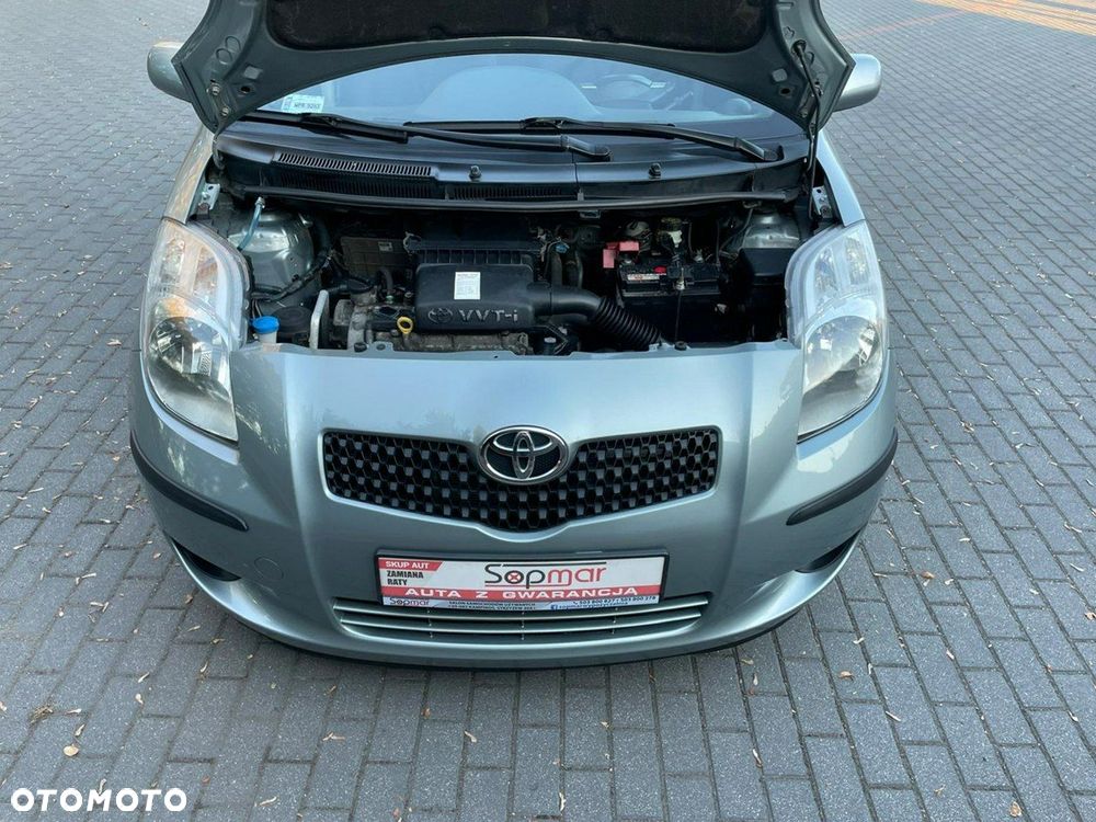 Toyota Yaris - 11