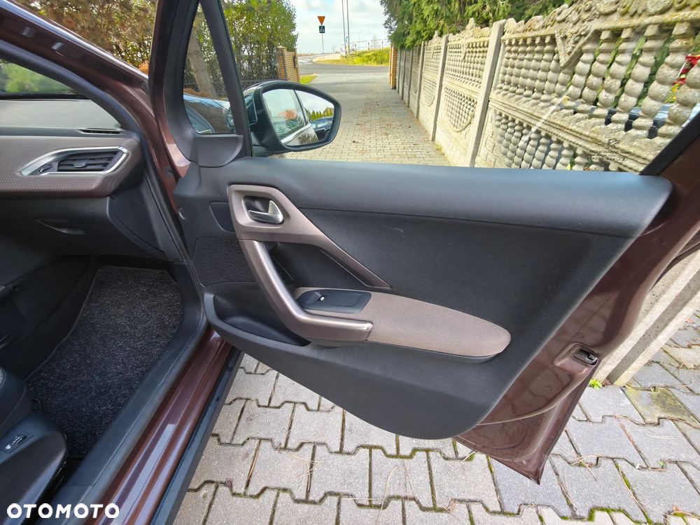 Peugeot 2008 - 14