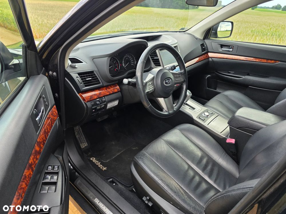 Subaru Outback - 14