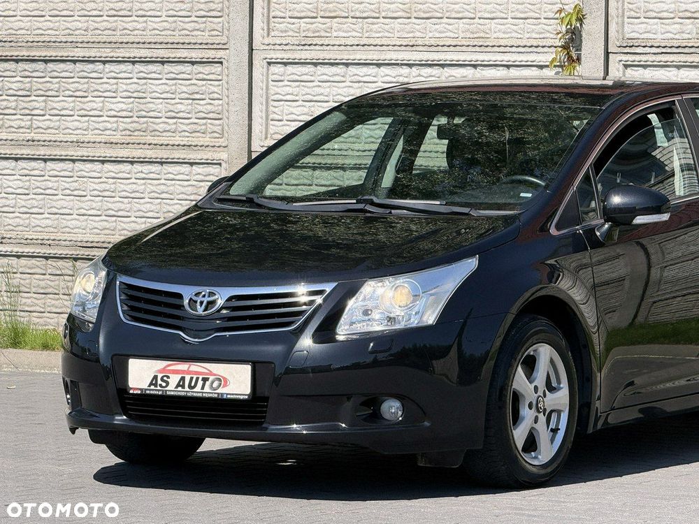 Toyota Avensis 1.8 Sol - 27