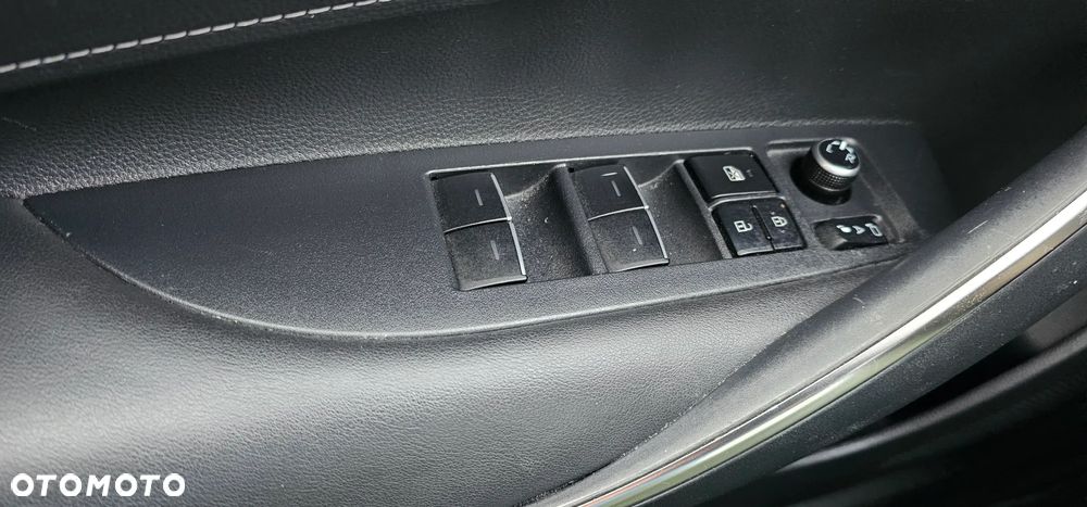 Toyota Corolla 2.0 Hybrid GR Sport - 19