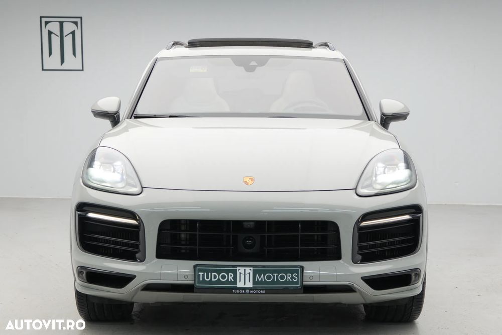 Porsche Cayenne E-Hybrid - 3