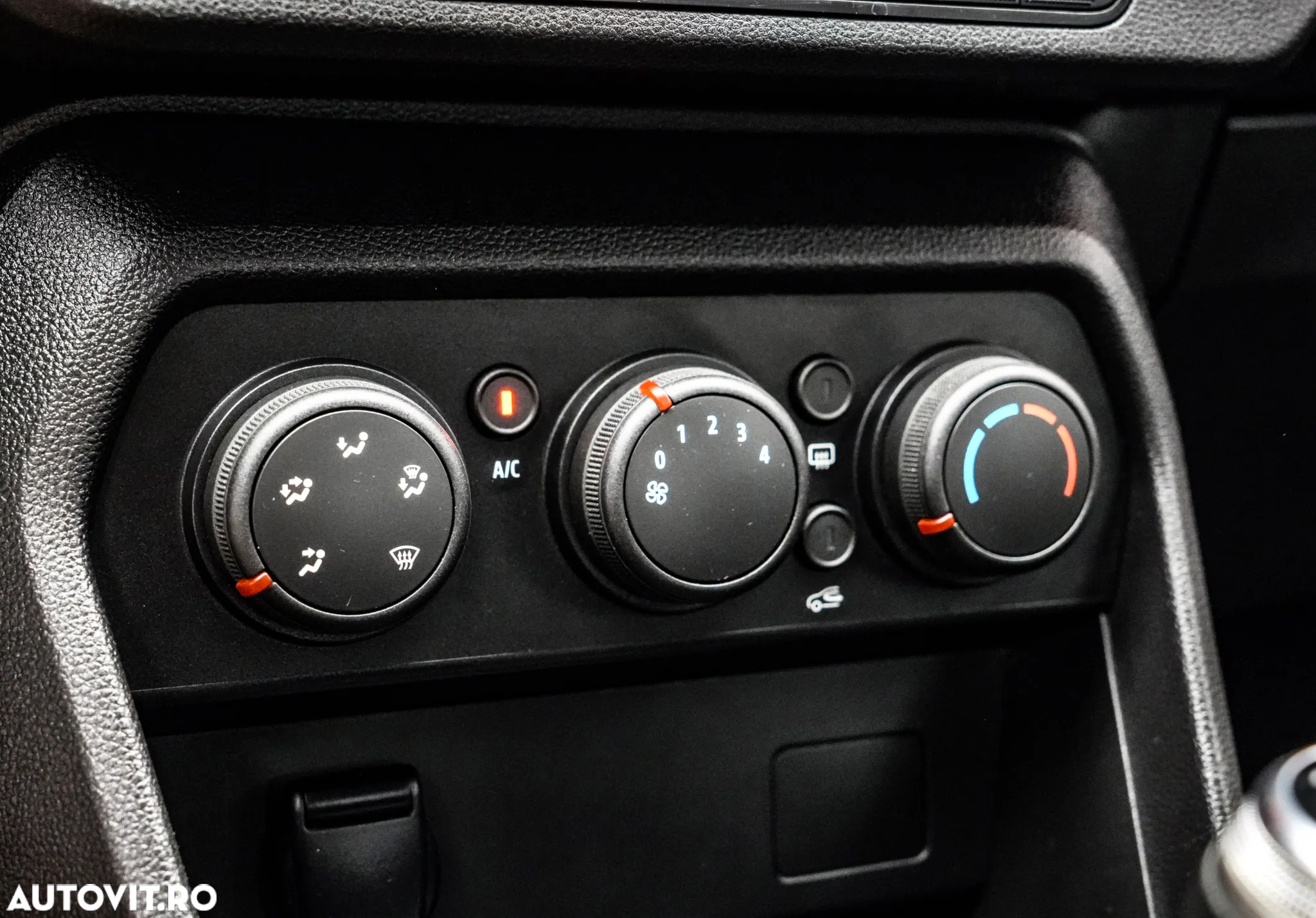 Dacia Logan SCe 65 Comfort - 19