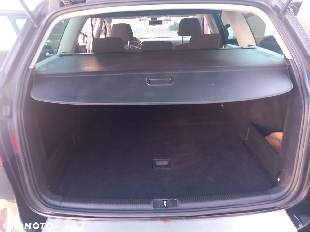 Volkswagen Passat 2.0 TDI BlueMotion Technology Comfortline - 16