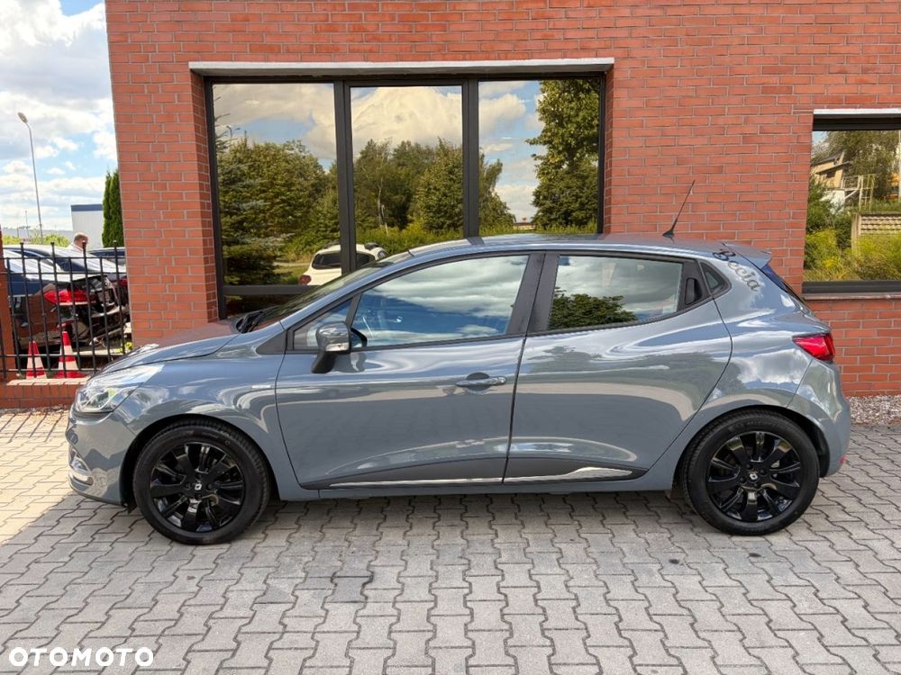 Renault Clio 1.2 16V Life - 24
