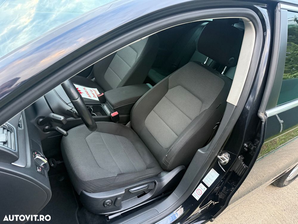 Volkswagen Passat 2.0 TDI DSG BlueMotion Technology Trendline - 10