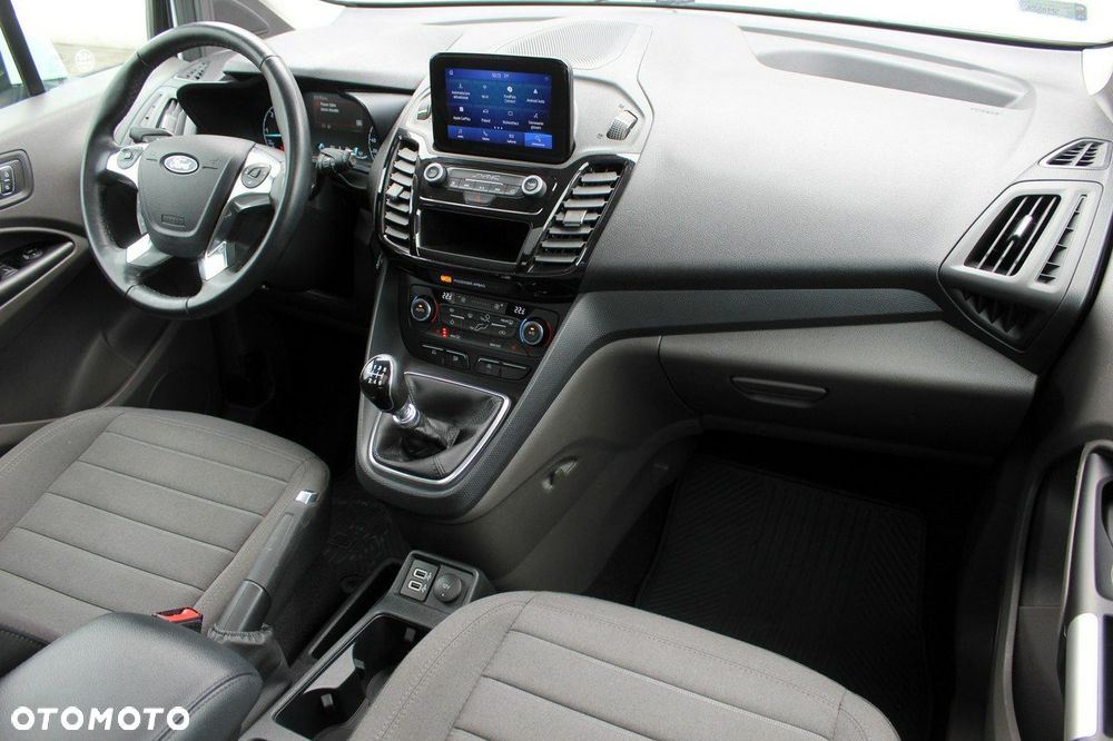 Ford Tourneo Connect - 13