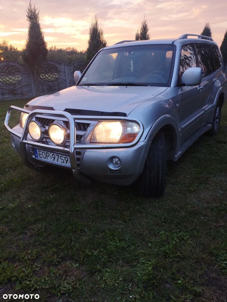 Mitsubishi Pajero 3.2 DID Instyle DAKAR - 18