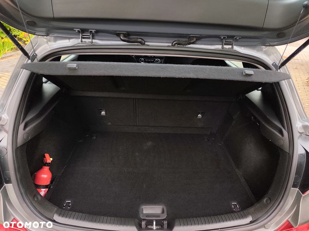 Hyundai i30 1.4 Classic + - 27