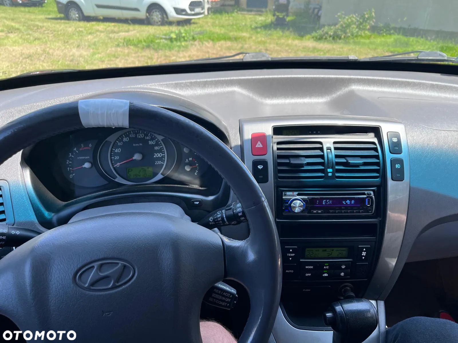 Hyundai Tucson 2.0 CRDi Elegance + - 8