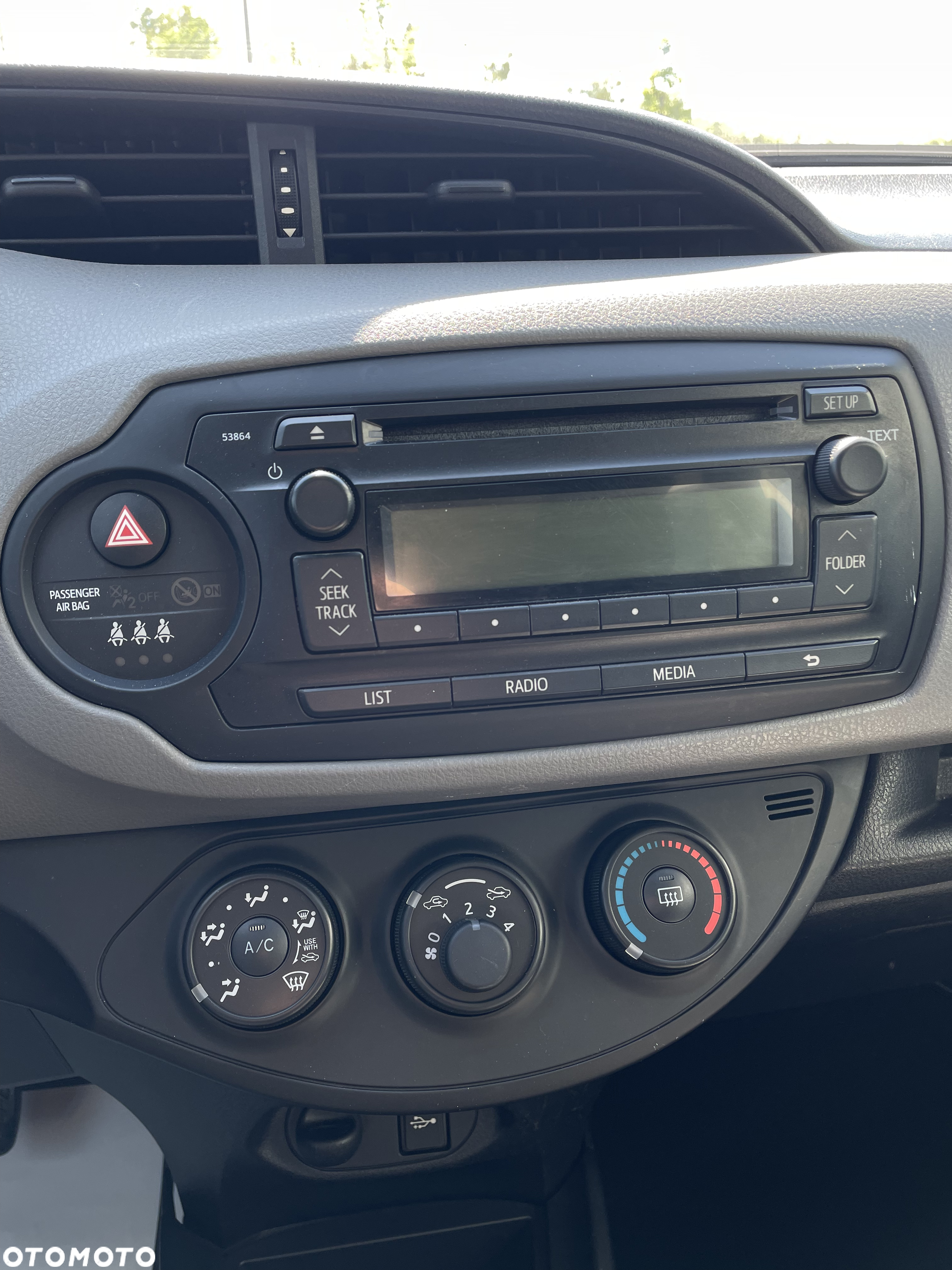 Toyota Yaris - 11
