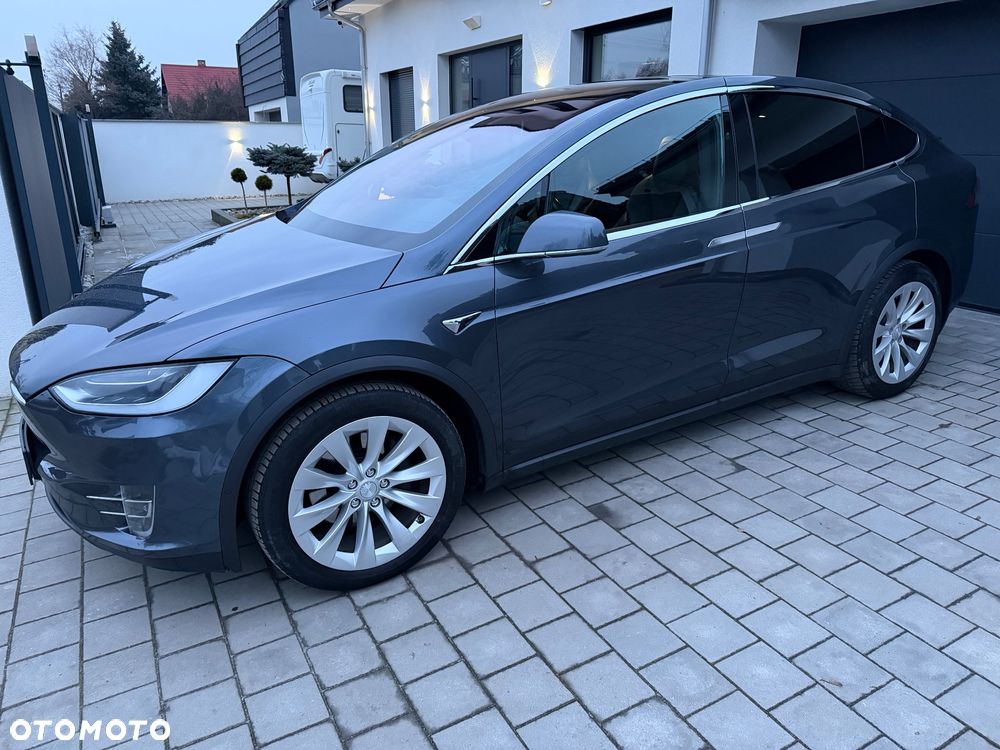 Tesla Model X Long Range Plus - 3