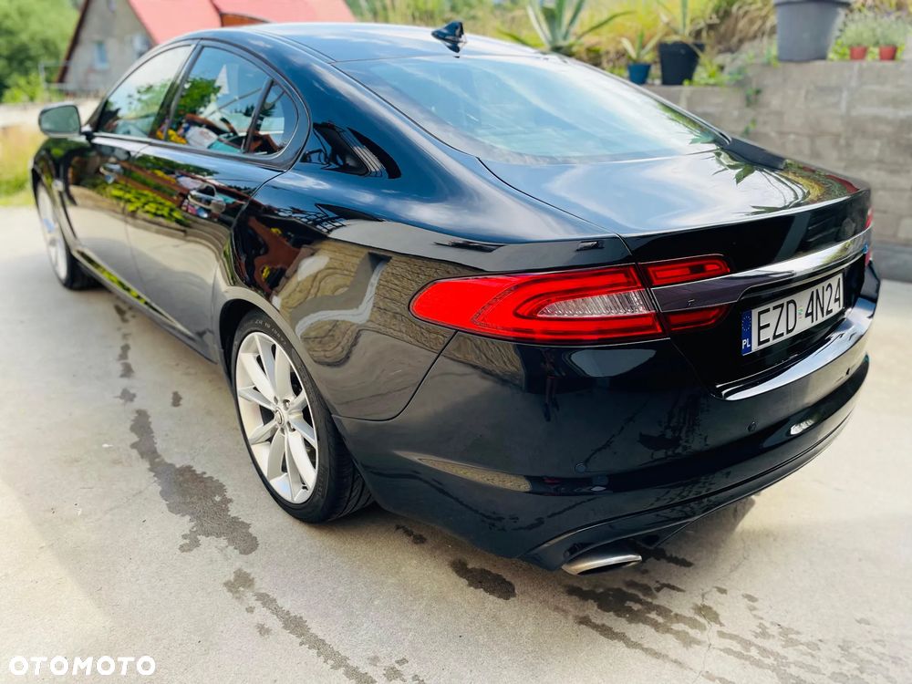 Jaguar XF - 4