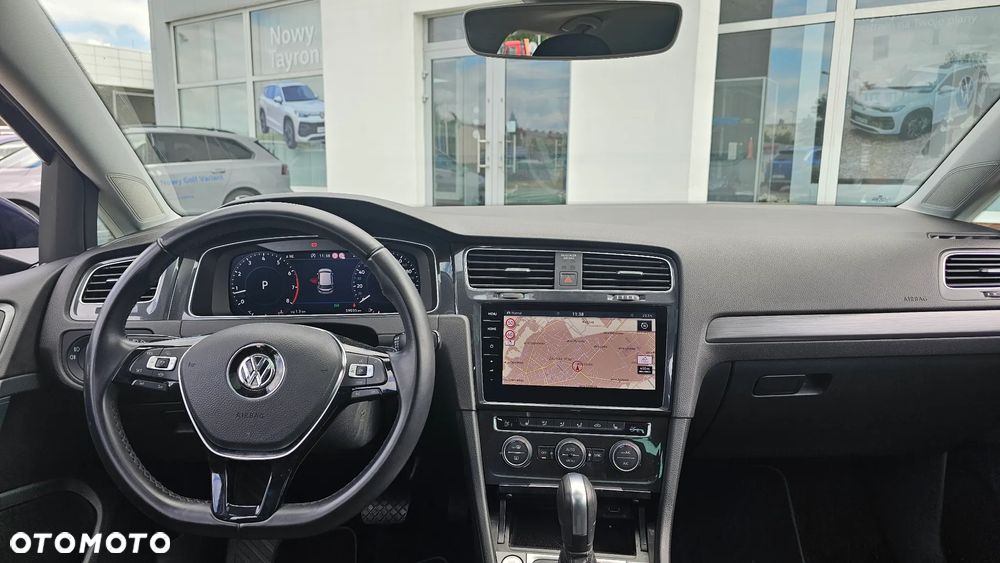 Volkswagen Golf - 18