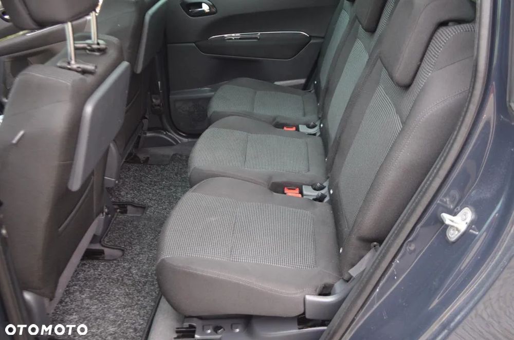 Peugeot 5008 HDI 160 Automatik Active - 28