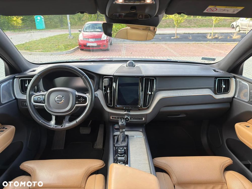 Volvo XC 60 D5 AWD Inscription - 8