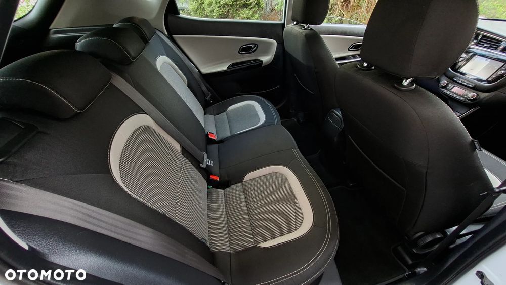 Kia Ceed 1.6 CRDi 136 ISG Dream-Team Edition - 11