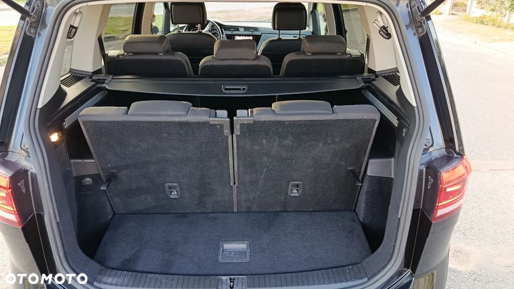 Volkswagen Touran 2.0 TDI SCR DSG ACTIVE - 8