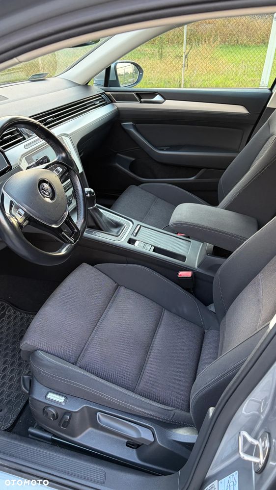 Volkswagen Passat 1.5 TSI EVO Comfortline - 7
