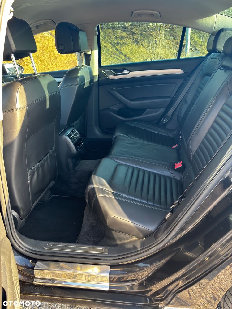 Volkswagen Passat - 6