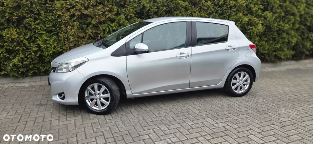 Toyota Yaris 1.33 VVT-i Executive - 5