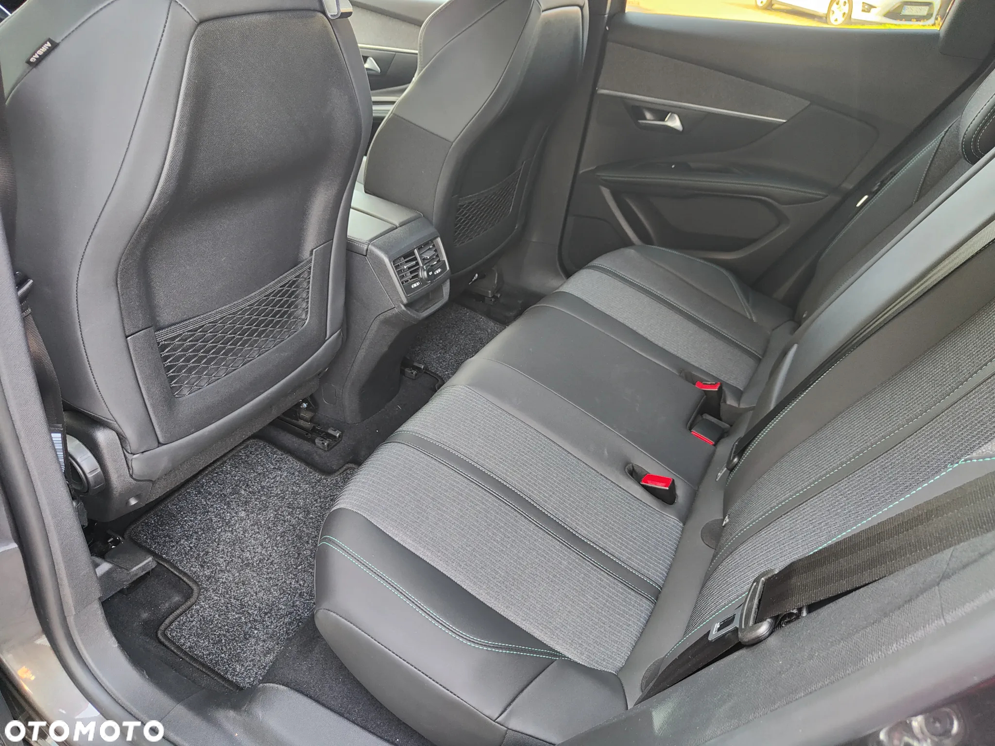 Peugeot 3008 1.5 BlueHDi Allure S&S EAT8 - 9