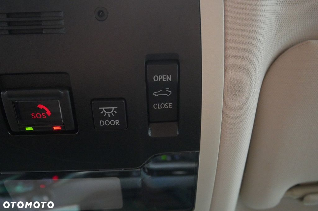 Lexus ES - 31