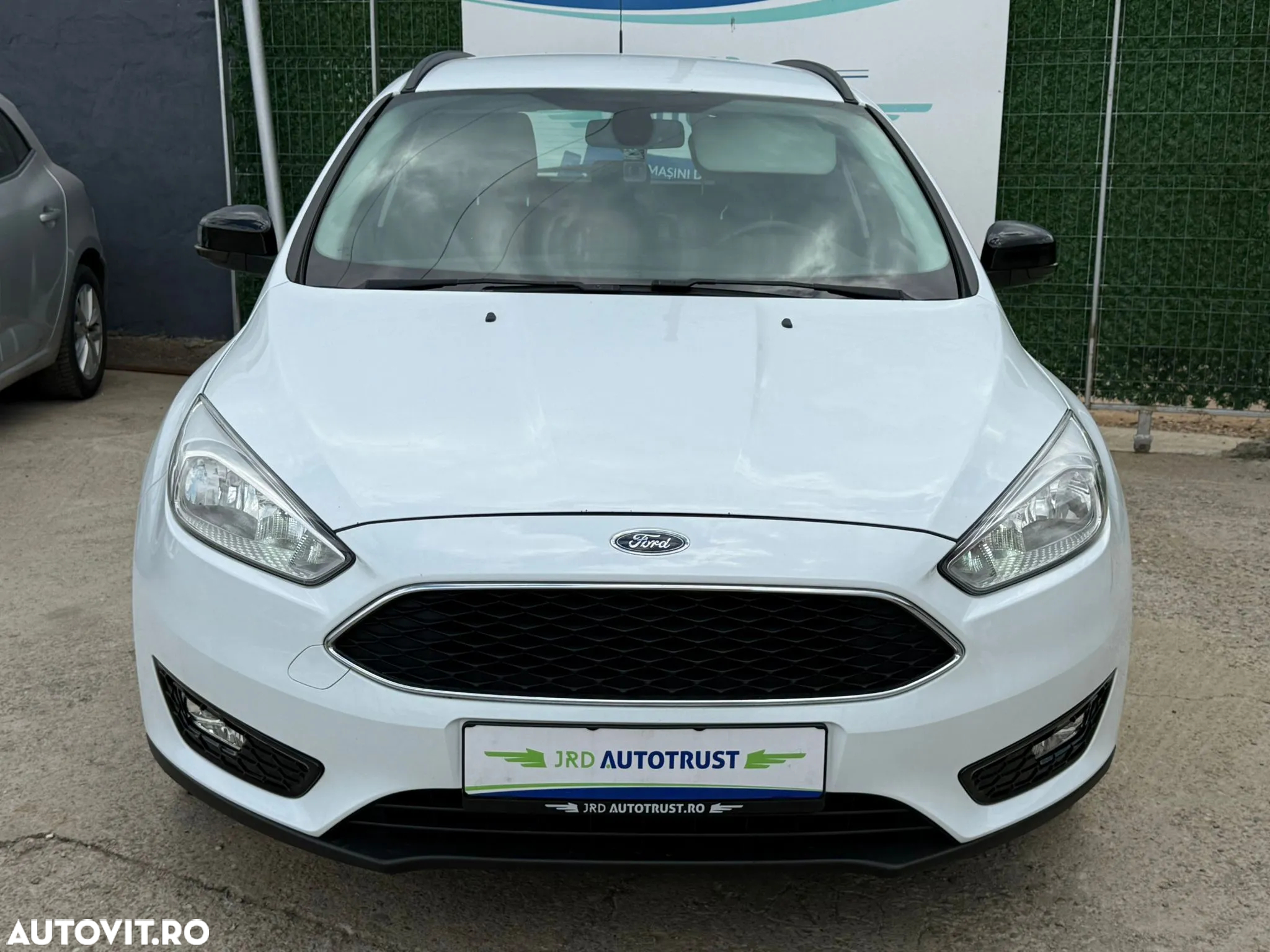 Ford Focus Turnier 1.5 EcoBlue Start-Stopp-System ACTIVE - 13
