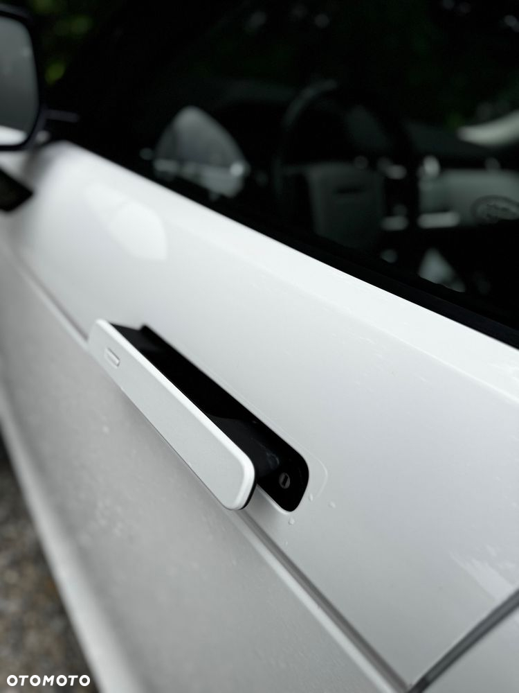 Land Rover Range Rover Evoque - 16