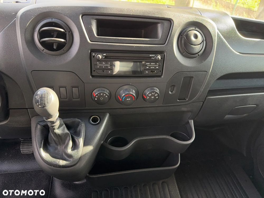 Renault Master - 18