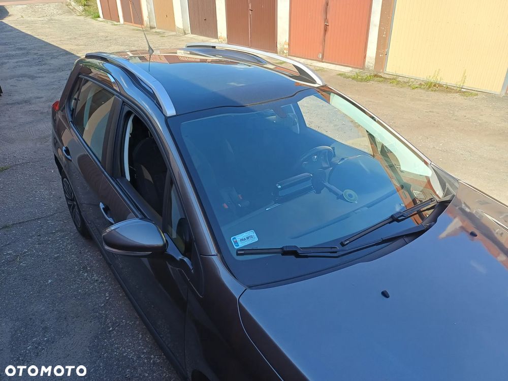 Peugeot 2008 1.2 VTi/Pure Tech Access - 5